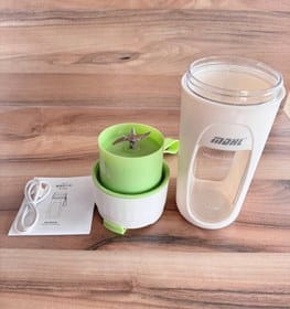 Usb Rechargeable Juicer Blender- 8 Blades- Mini Portable Personal Size Juicer 350 Ml